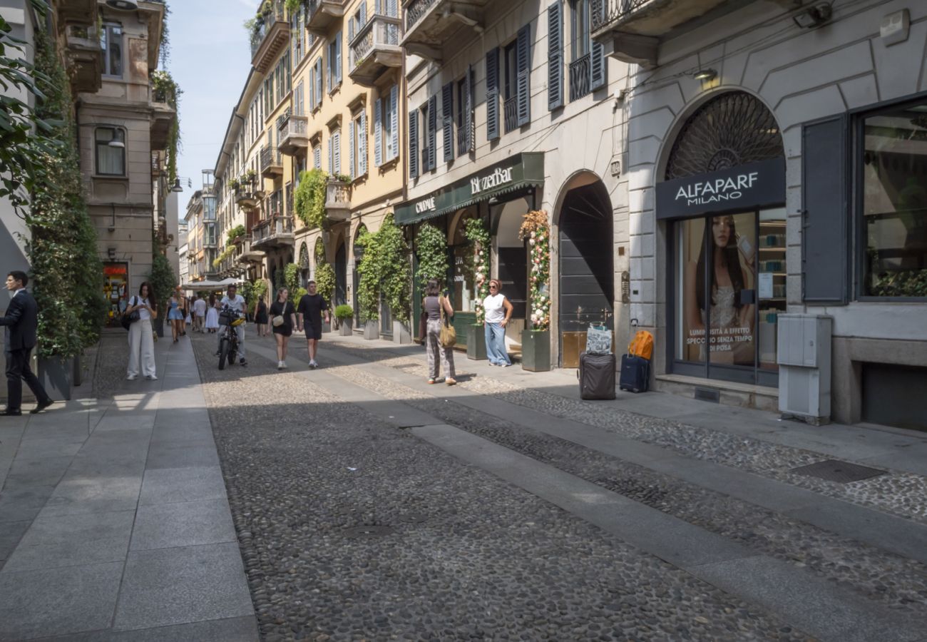 Apartment in Milan - Vicolo Fiori - Modern split-level loft in the heart of Brera 
