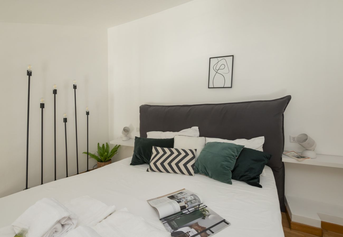 Apartment in Milan - Vicolo Fiori - Modern split-level loft in the heart of Brera 