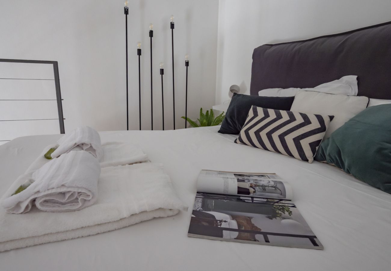 Apartment in Milan - Vicolo Fiori - Modern split-level loft in the heart of Brera 