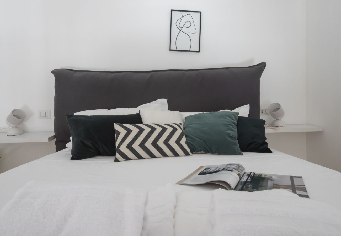 Apartment in Milan - Vicolo Fiori - Modern split-level loft in the heart of Brera 