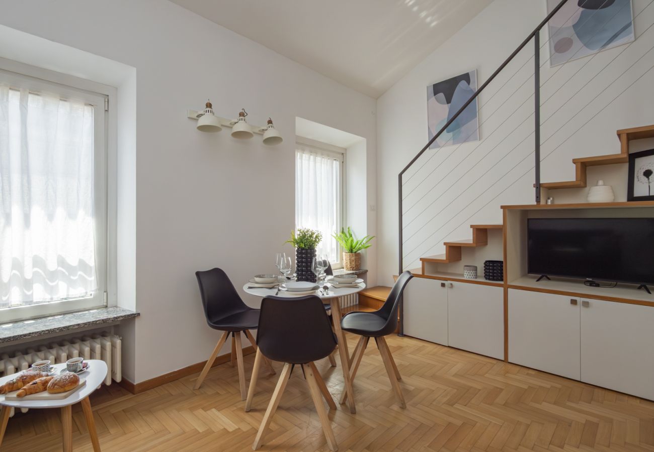 Apartment in Milan - Vicolo Fiori - Modern split-level loft in the heart of Brera 