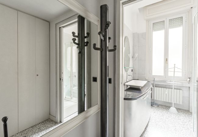 Apartment in Milano - Della Signora - Elegant & charming 1-bdr apartment close to Duomo Apartment in Milano - Della Signora - Elegant & charming 1-bdr apartment close to Duomo