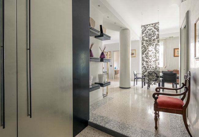 Apartment in Milano - Della Signora - Elegant & charming 1-bdr apartment close to Duomo Apartment in Milano - Della Signora - Elegant & charming 1-bdr apartment close to Duomo