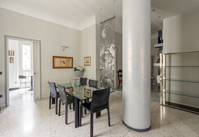 Apartment in Milano - Della Signora - Elegant & charming 1-bdr apartment close to Duomo Apartment in Milano - Della Signora - Elegant & charming 1-bdr apartment close to Duomo