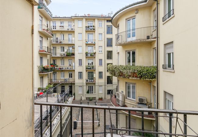 Apartment in Milano - Della Signora - Elegant & charming 1-bdr apartment close to Duomo Apartment in Milano - Della Signora - Elegant & charming 1-bdr apartment close to Duomo