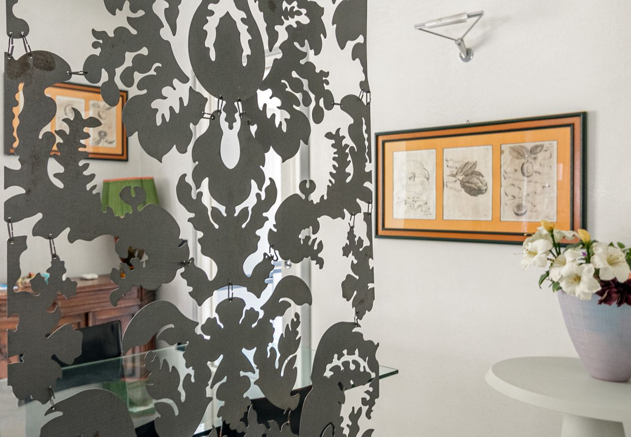 Apartment in Milan - Della Signora - Elegant & charming 1-bdr apartment close to Duomo