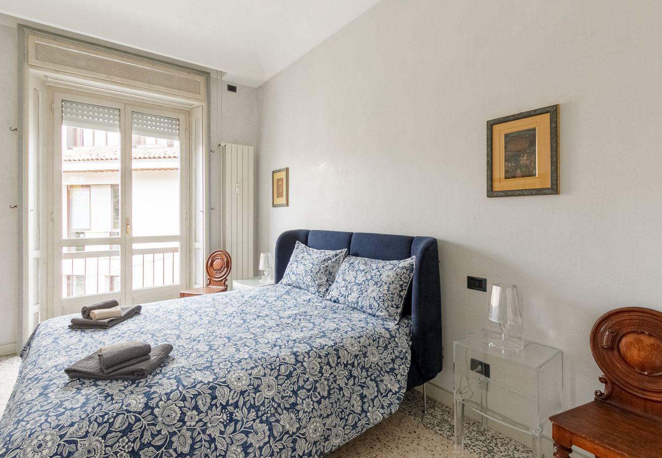 Apartment in Milan - Della Signora - Elegant & charming 1-bdr apartment close to Duomo