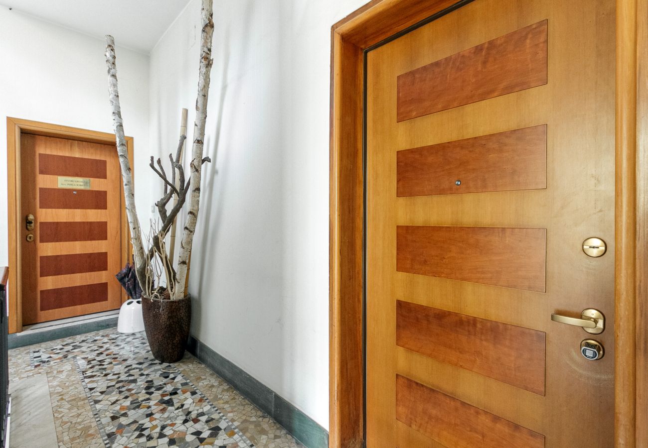Apartment in Milan - Della Signora - Elegant & charming 1-bdr apartment close to Duomo
