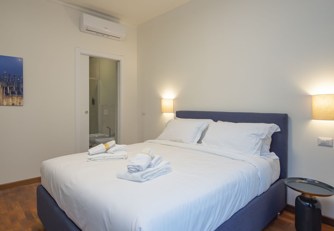 Apartment in Milan - Prina  -  Spacious 2BDR, Arco - Sempione Area