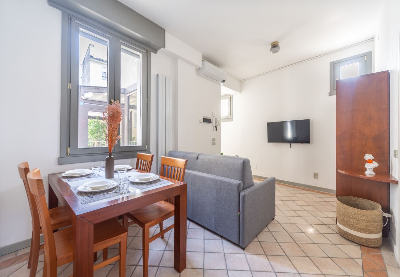 Apartment in Milan - Boccaccio - Stunning  & Central 1BDR with terrace in Cadorna area