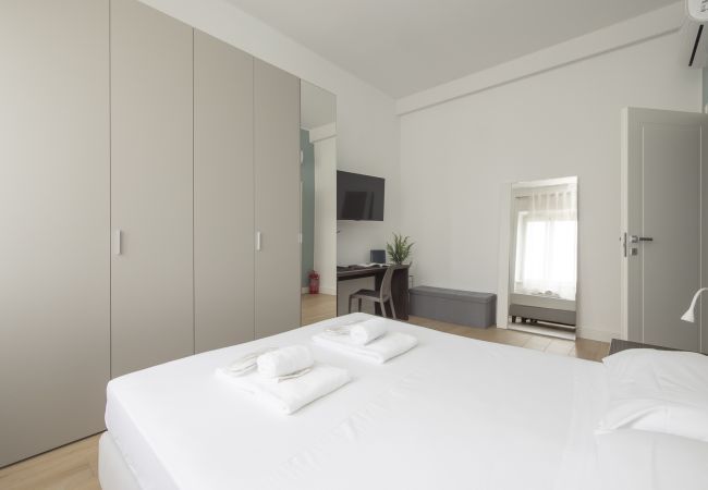 Apartment in Milano - Spinoza - Modern 1 br  with balcony steps from Piola Apartment in Milano - Spinoza - Modern 1 br  with balcony steps from Piola