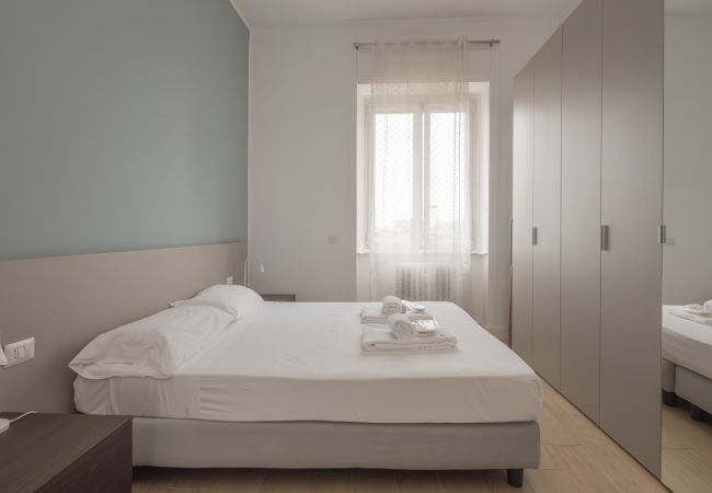 Apartment in Milano - Spinoza - Modern 1 br  with balcony steps from Piola Apartment in Milano - Spinoza - Modern 1 br  with balcony steps from Piola
