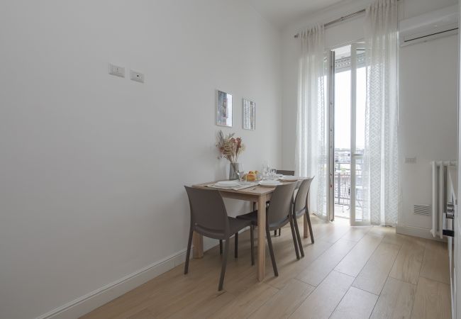 Apartment in Milano - Spinoza - Modern 1 br  with balcony steps from Piola Apartment in Milano - Spinoza - Modern 1 br  with balcony steps from Piola