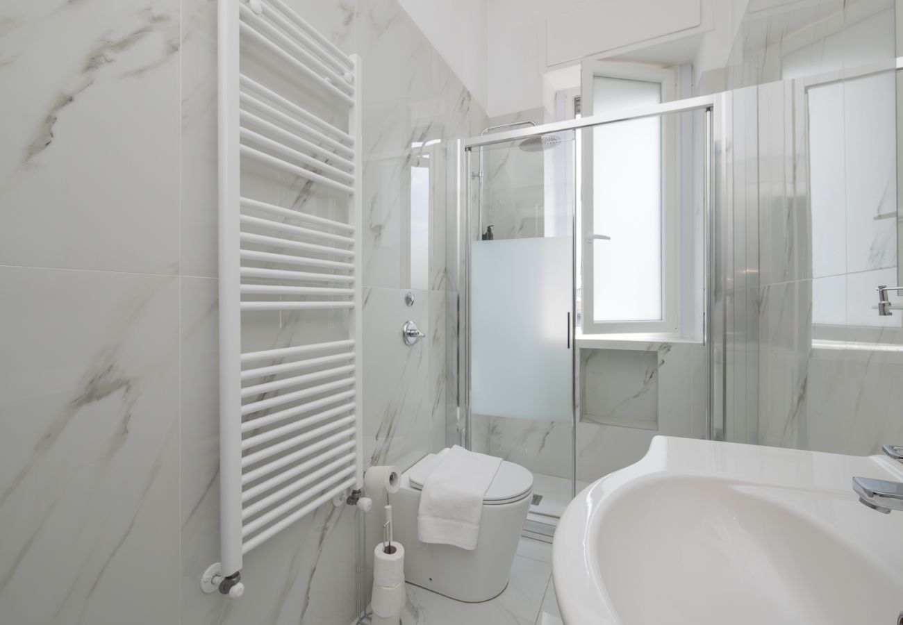 Apartment in Milan - Spinoza - Modern 1 br  with balcony steps from Piola