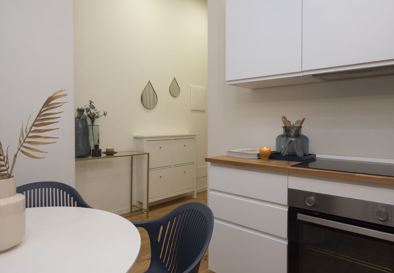 Apartment in Milan - Porta Vittoria A - Moder 1BDR with terrace, Duomo area