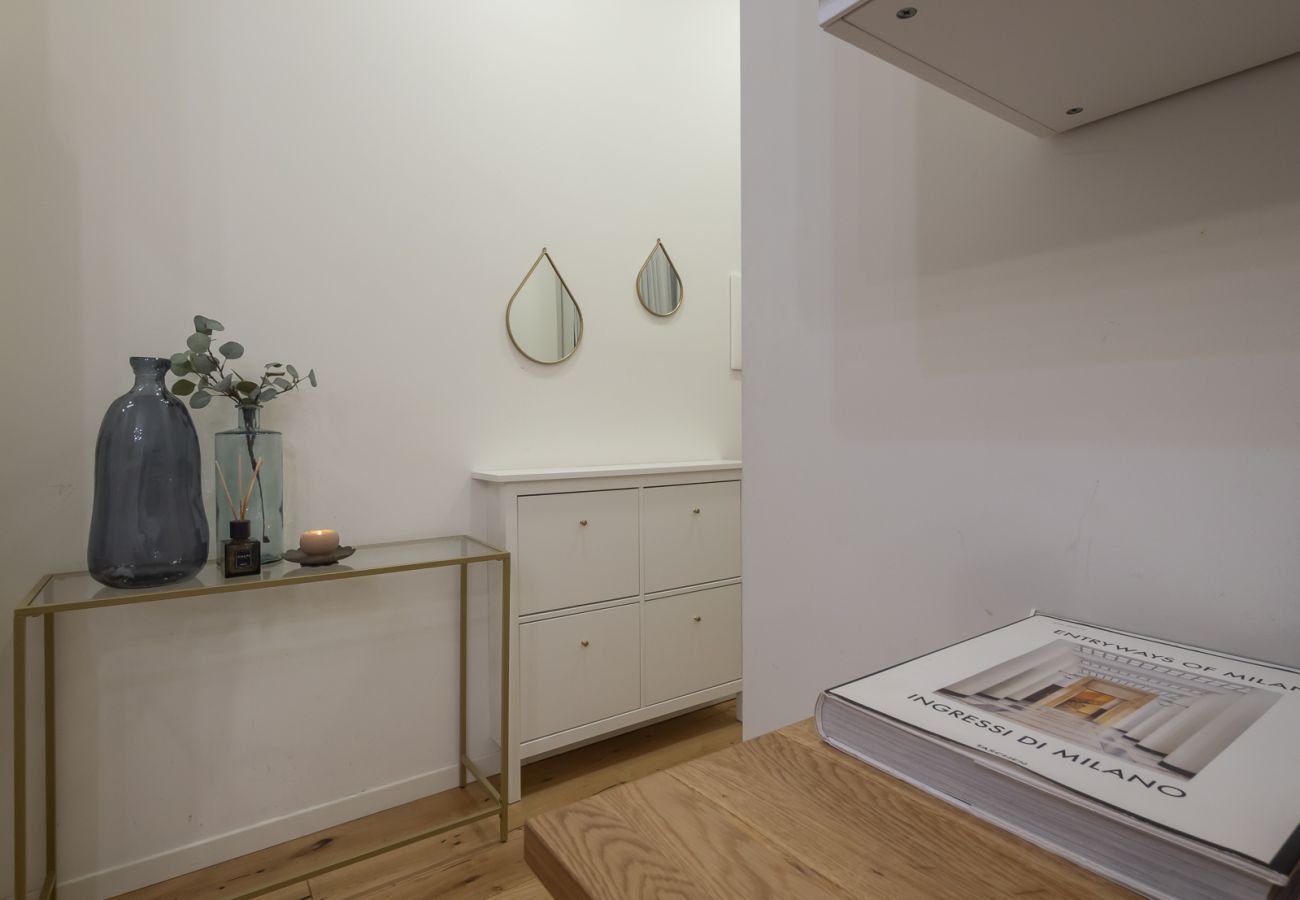 Apartment in Milan - Porta Vittoria A - Moder 1BDR with terrace, Duomo area
