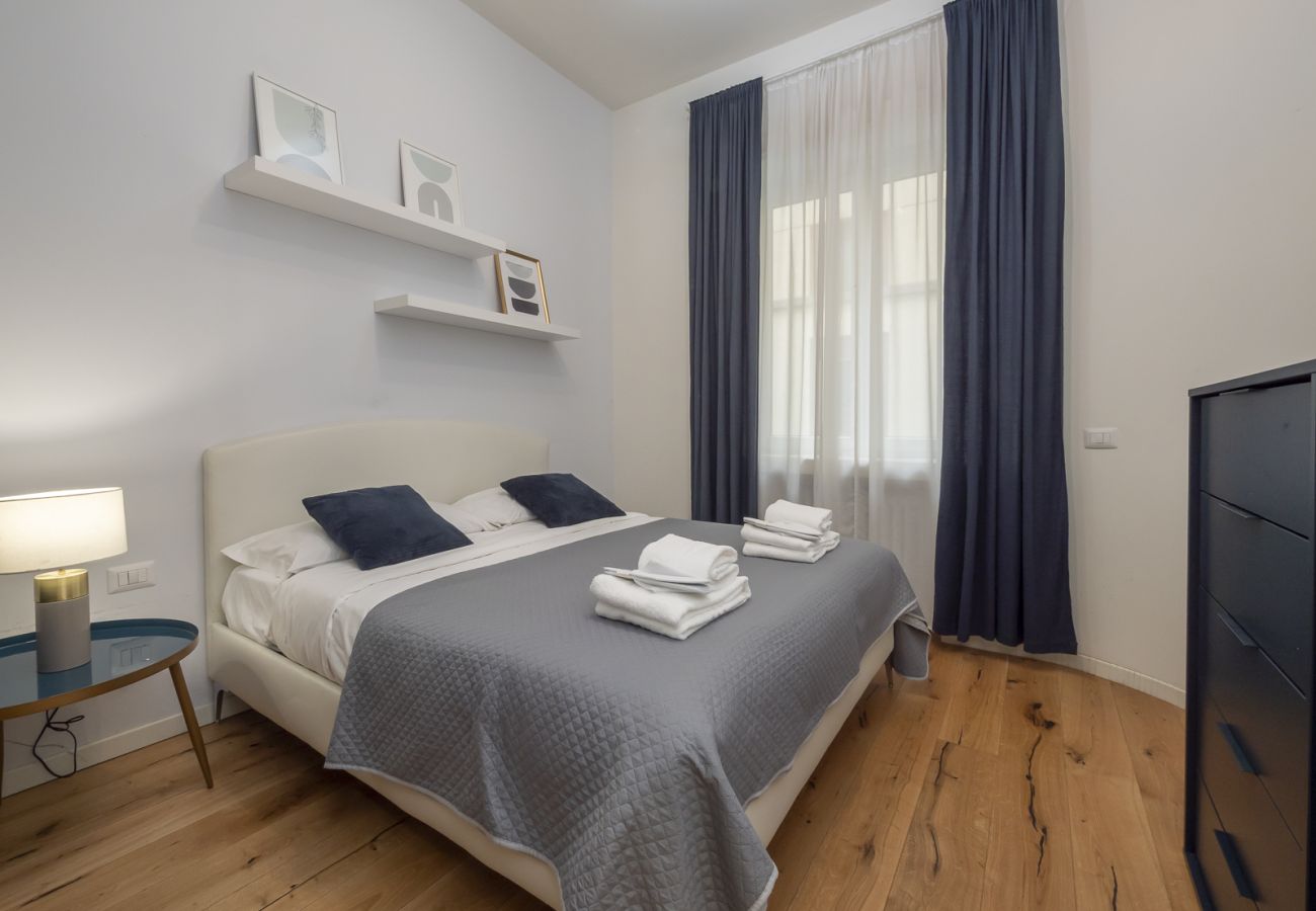 Apartment in Milan - Porta Vittoria A - Moder 1BDR with terrace, Duomo area