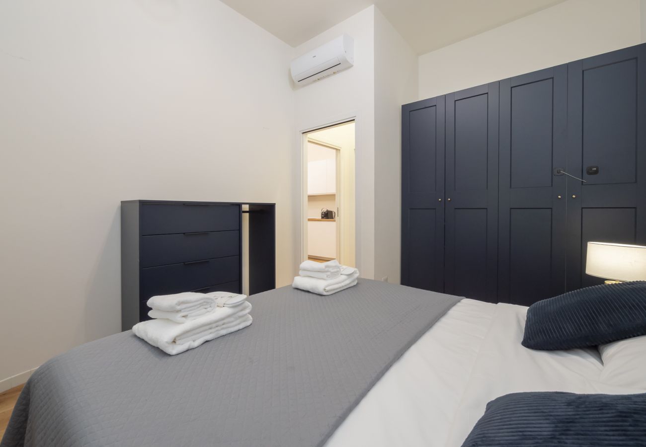 Apartment in Milan - Porta Vittoria A - Moder 1BDR with terrace, Duomo area