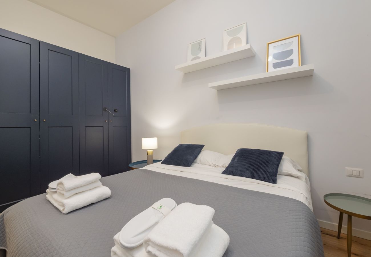 Apartment in Milan - Porta Vittoria A - Moder 1BDR with terrace, Duomo area