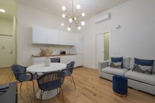 Apartment in Milan - Porta Vittoria A - Moder 1BDR with terrace, Duomo area