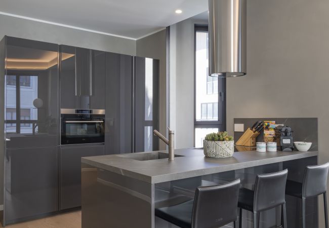 Apartment in Milano - Central Tower S. Babila - Elegant 2BDR with rooftop terrace Apartment in Milano - Central Tower S. Babila - Elegant 2BDR with rooftop terrace
