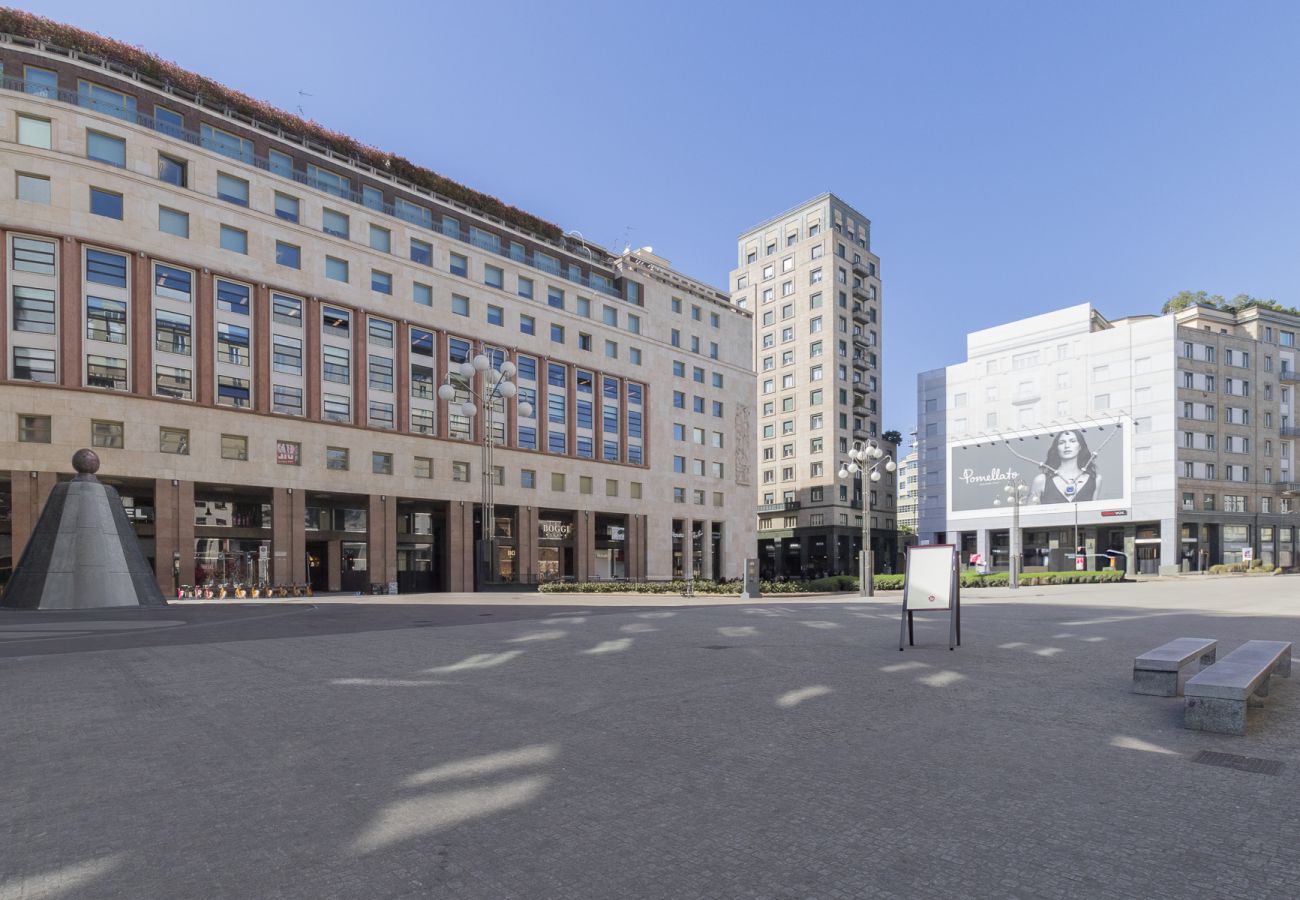 Apartment in Milan - Central Tower S. Babila - Elegant 2BDR with rooftop terrace