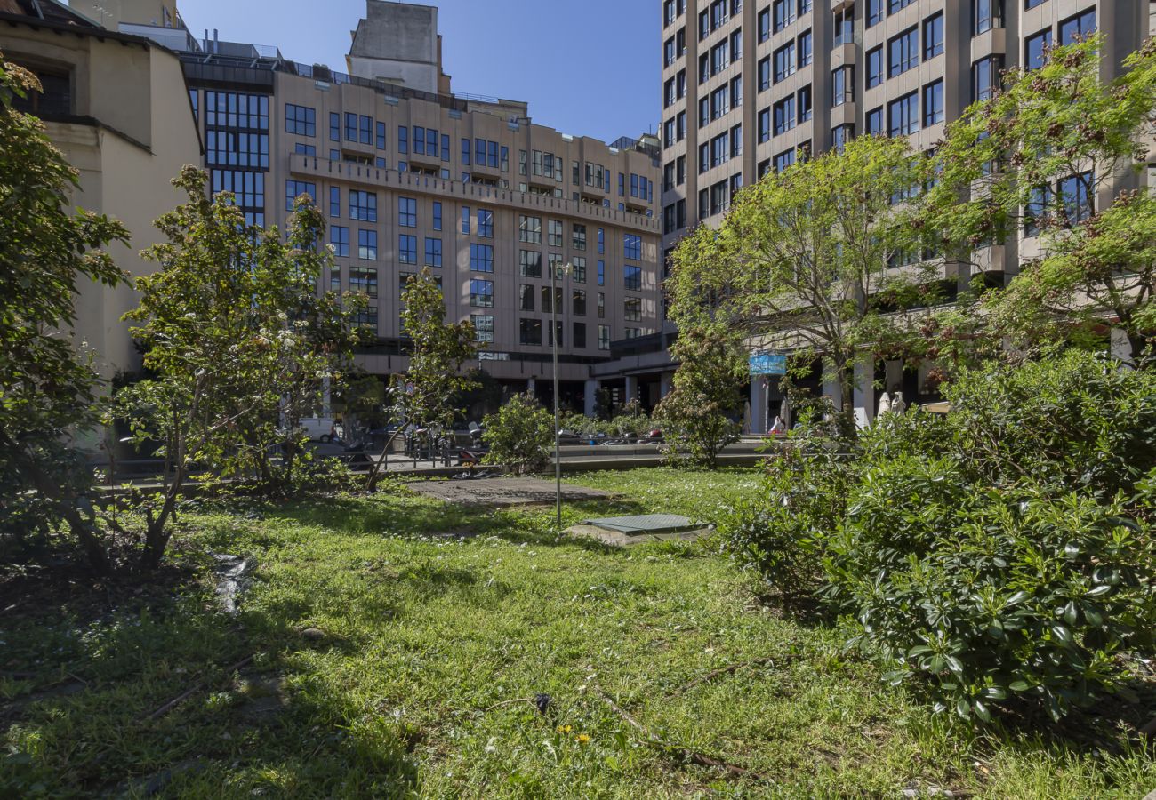 Apartment in Milan - Central Tower S. Babila - Elegant 2BDR with rooftop terrace