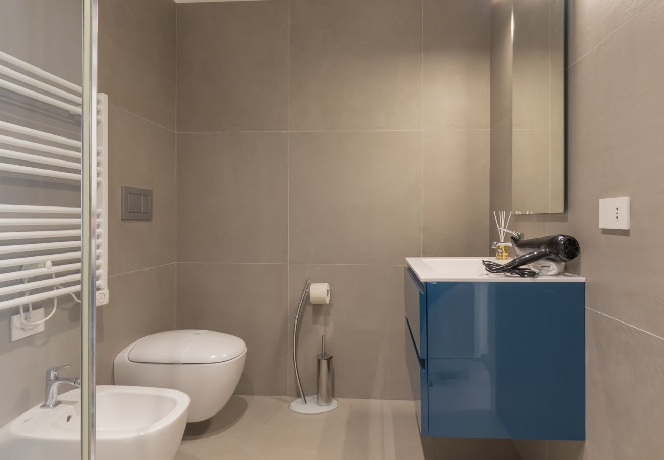 Apartment in Milan - Central Tower S. Babila - Elegant 2BDR with rooftop terrace