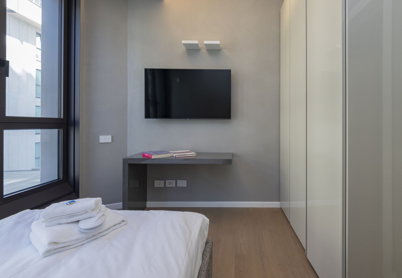 Apartment in Milan - Central Tower S. Babila - Elegant 2BDR with rooftop terrace