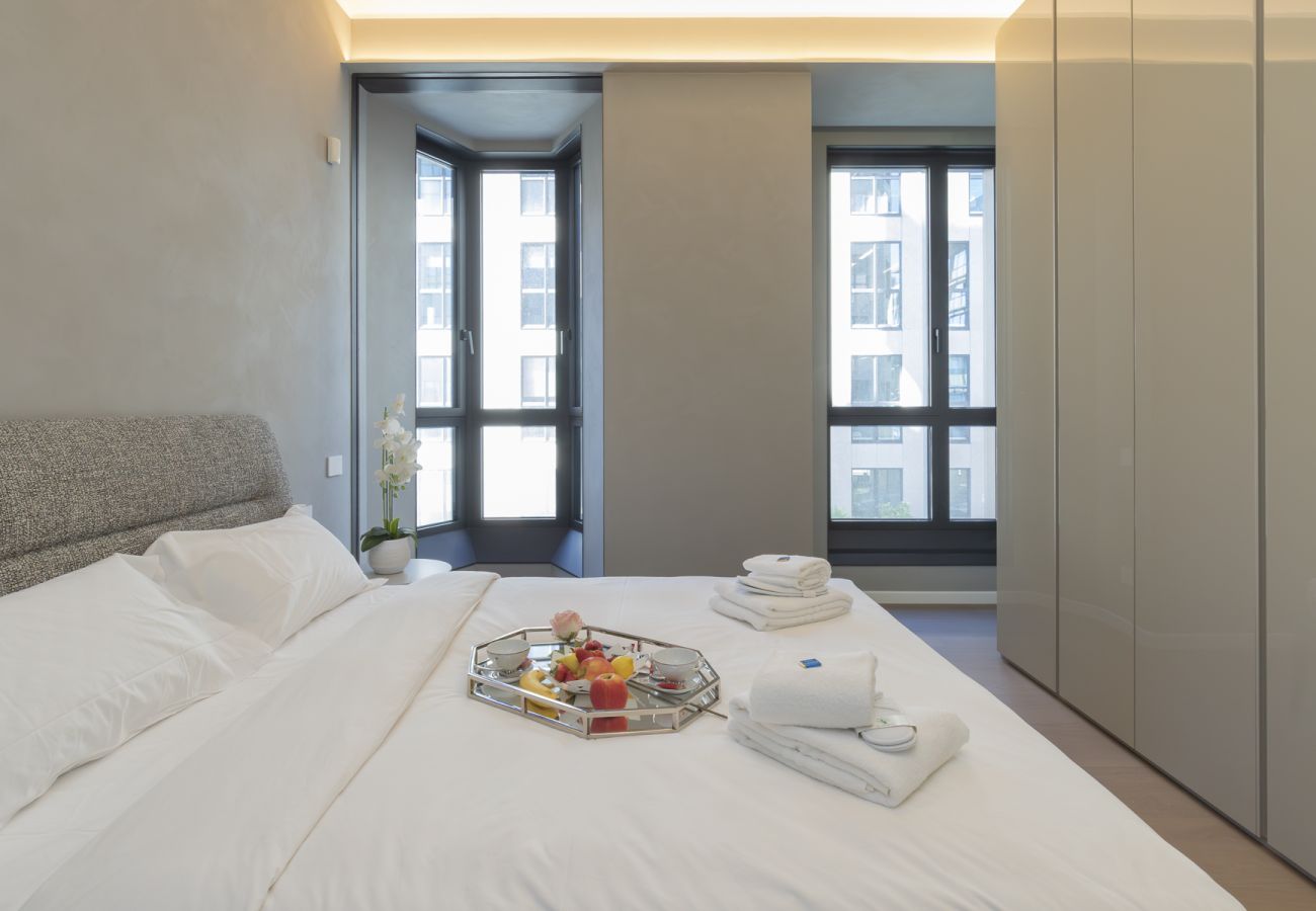 Apartment in Milan - Central Tower S. Babila - Elegant 2BDR with rooftop terrace