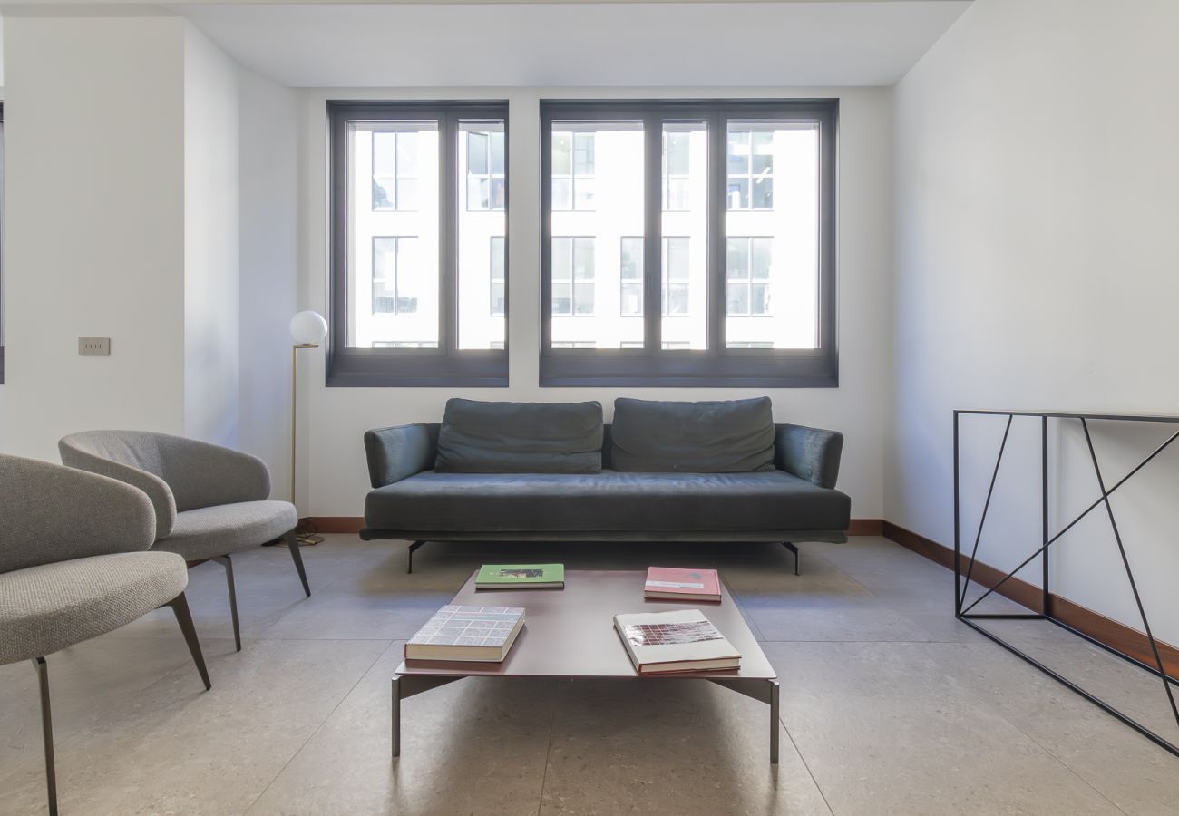 Apartment in Milan - Central Tower S. Babila - Elegant 2BDR with rooftop terrace