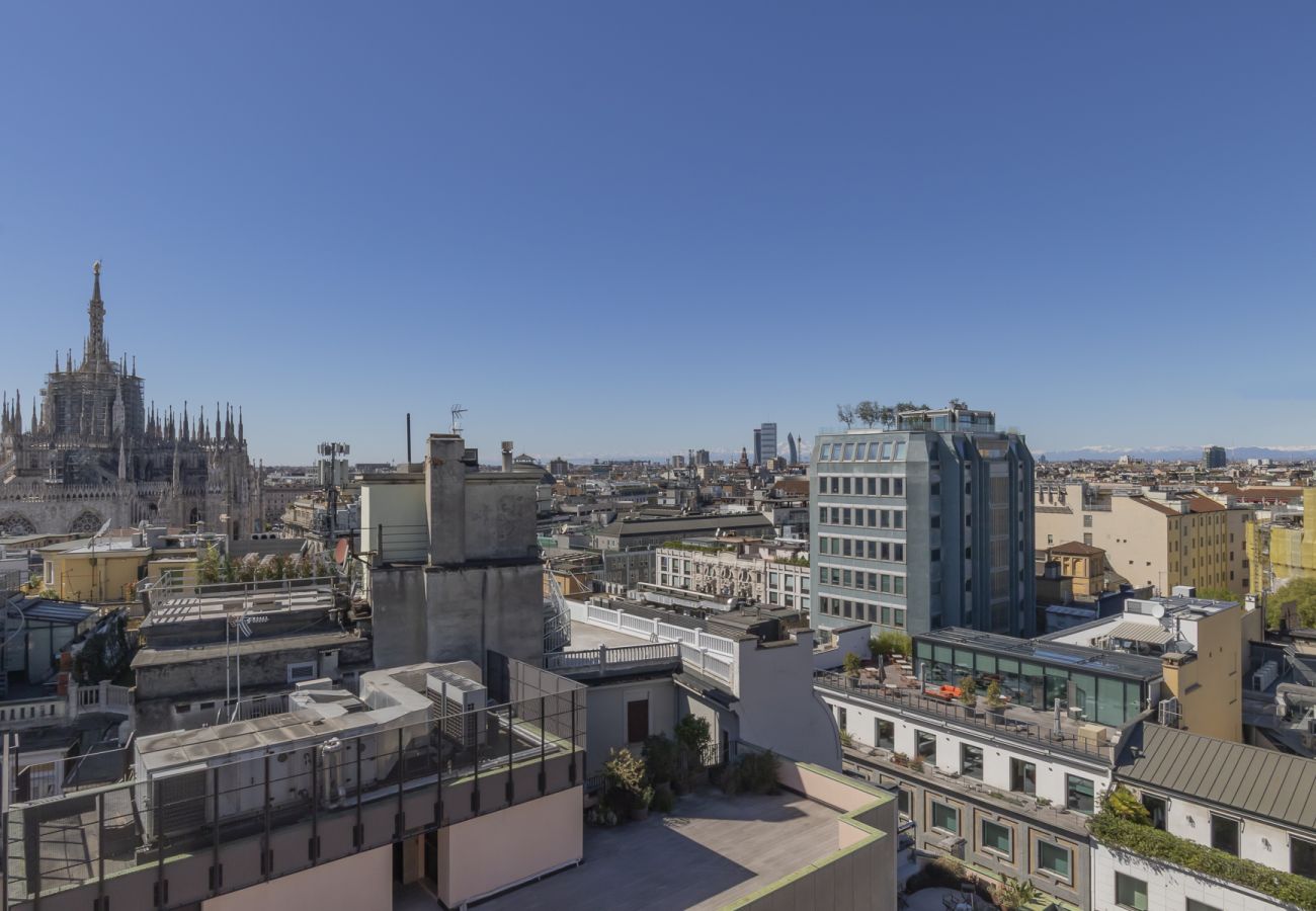 Apartment in Milan - Central Tower S. Babila - Elegant 2BDR with rooftop terrace