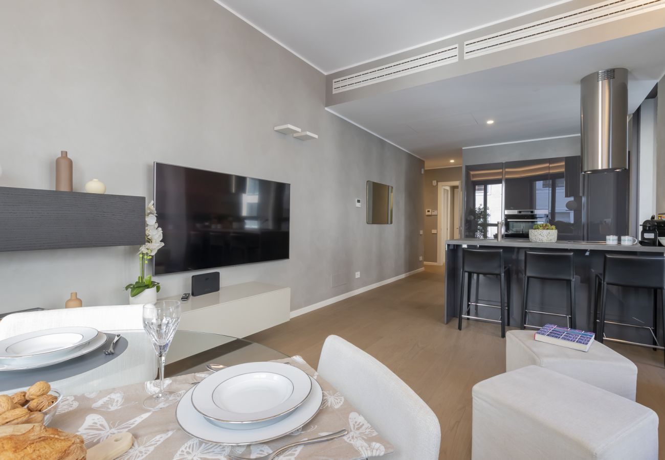 Apartment in Milan - Central Tower S. Babila - Elegant 2BDR with rooftop terrace
