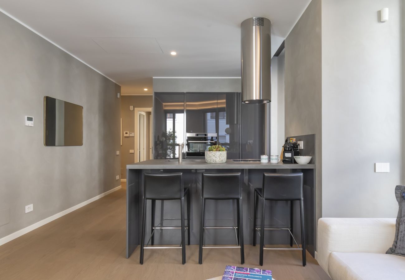 Apartment in Milan - Central Tower S. Babila - Elegant 2BDR with rooftop terrace