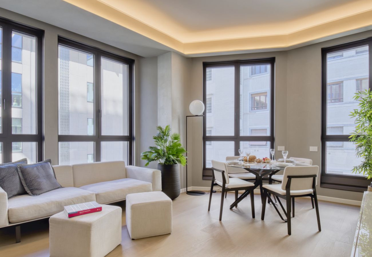 Apartment in Milan - Central Tower S. Babila - Elegant 2BDR with rooftop terrace