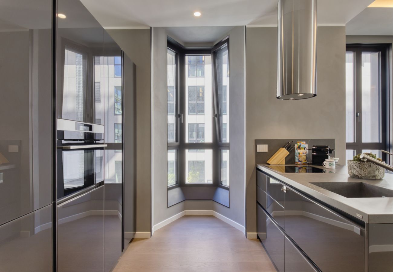 Apartment in Milan - Central Tower S. Babila - Elegant 2BDR with rooftop terrace
