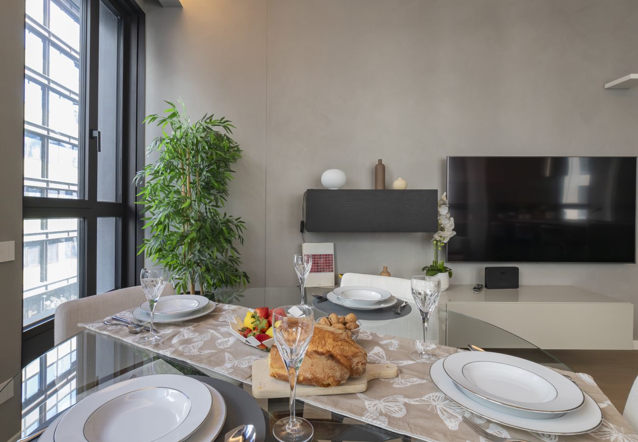 Apartment in Milan - Central Tower S. Babila - Elegant 2BDR with rooftop terrace