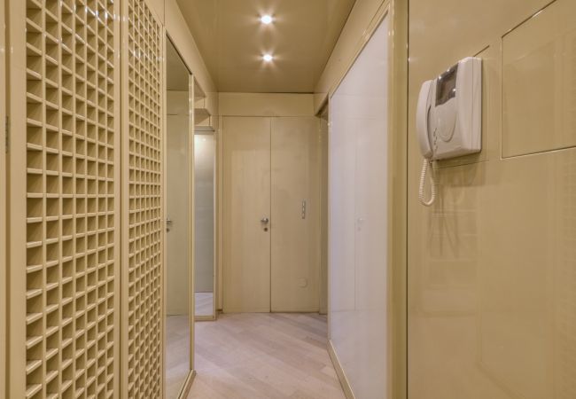 Apartment in Milano - Cerva - stylish 1 bedroom close to Duomo Apartment in Milano - Cerva - stylish 1 bedroom close to Duomo