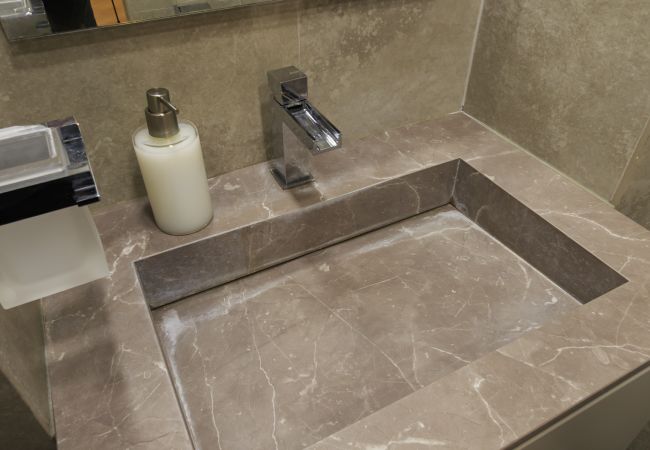 Apartment in Milano - Cerva - stylish 1 bedroom close to Duomo Apartment in Milano - Cerva - stylish 1 bedroom close to Duomo