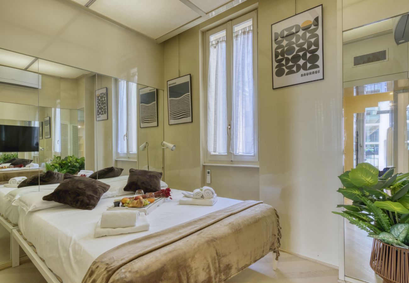 Apartment in Milan - Cerva - stylish 1 bedroom close to Duomo