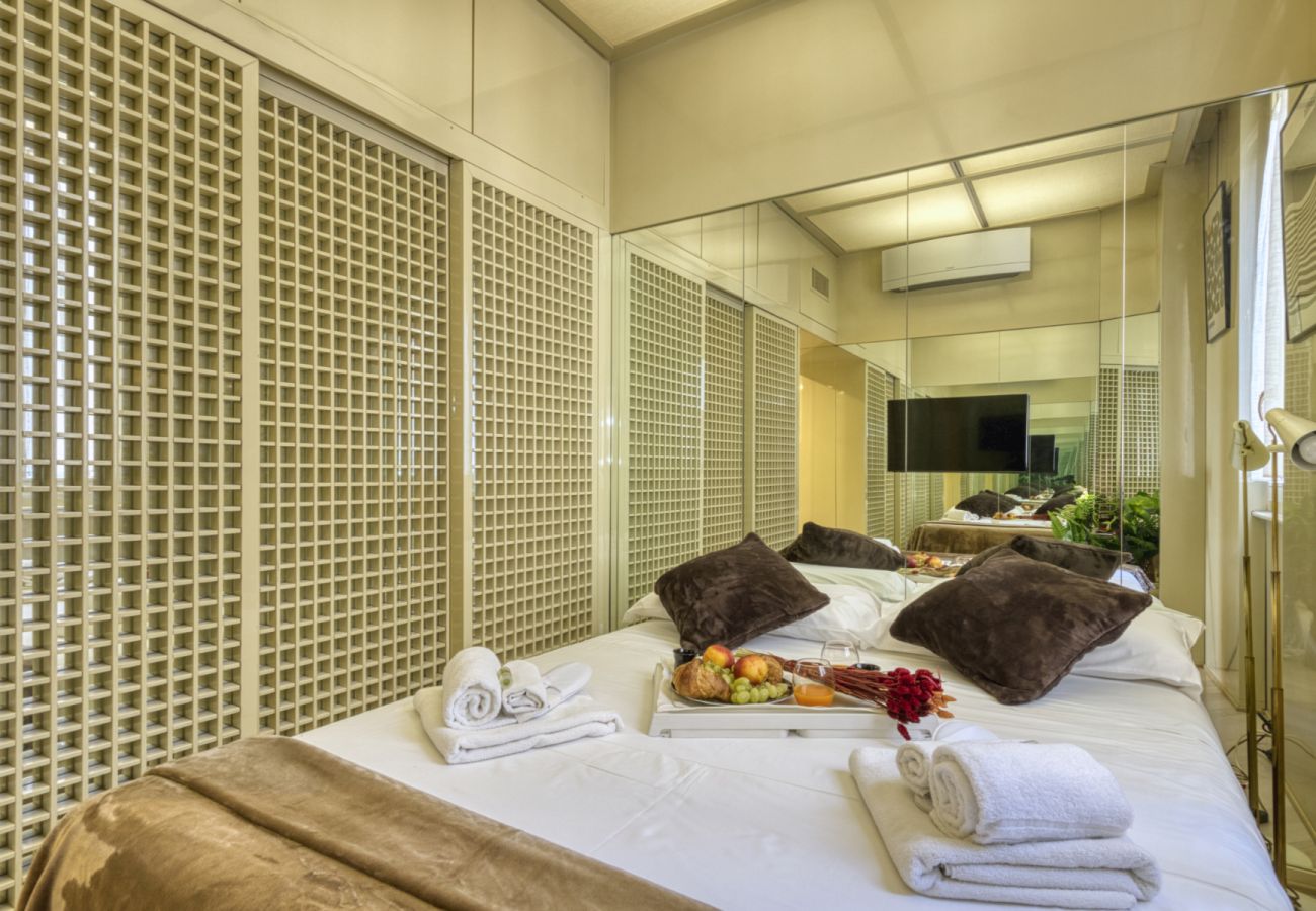 Apartment in Milan - Cerva - stylish 1 bedroom close to Duomo
