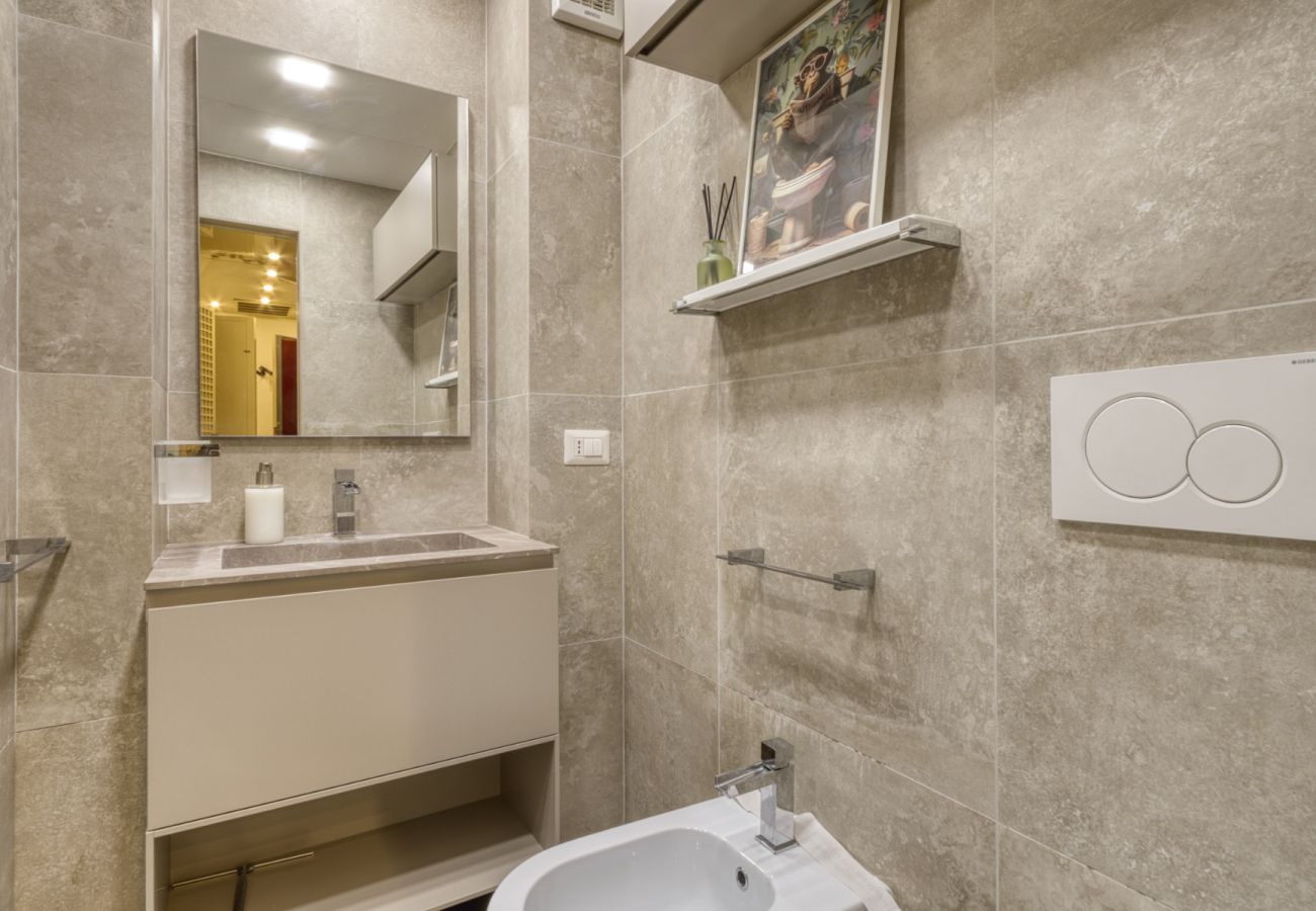 Apartment in Milan - Cerva - stylish 1 bedroom close to Duomo