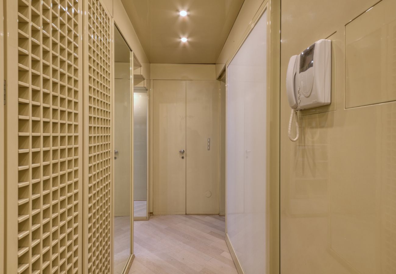 Apartment in Milan - Cerva - stylish 1 bedroom close to Duomo