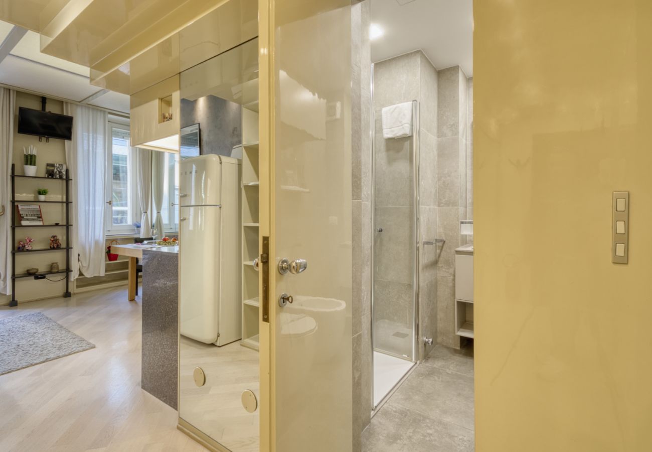 Apartment in Milan - Cerva - stylish 1 bedroom close to Duomo