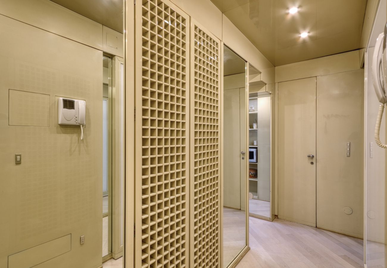 Apartment in Milan - Cerva - stylish 1 bedroom close to Duomo