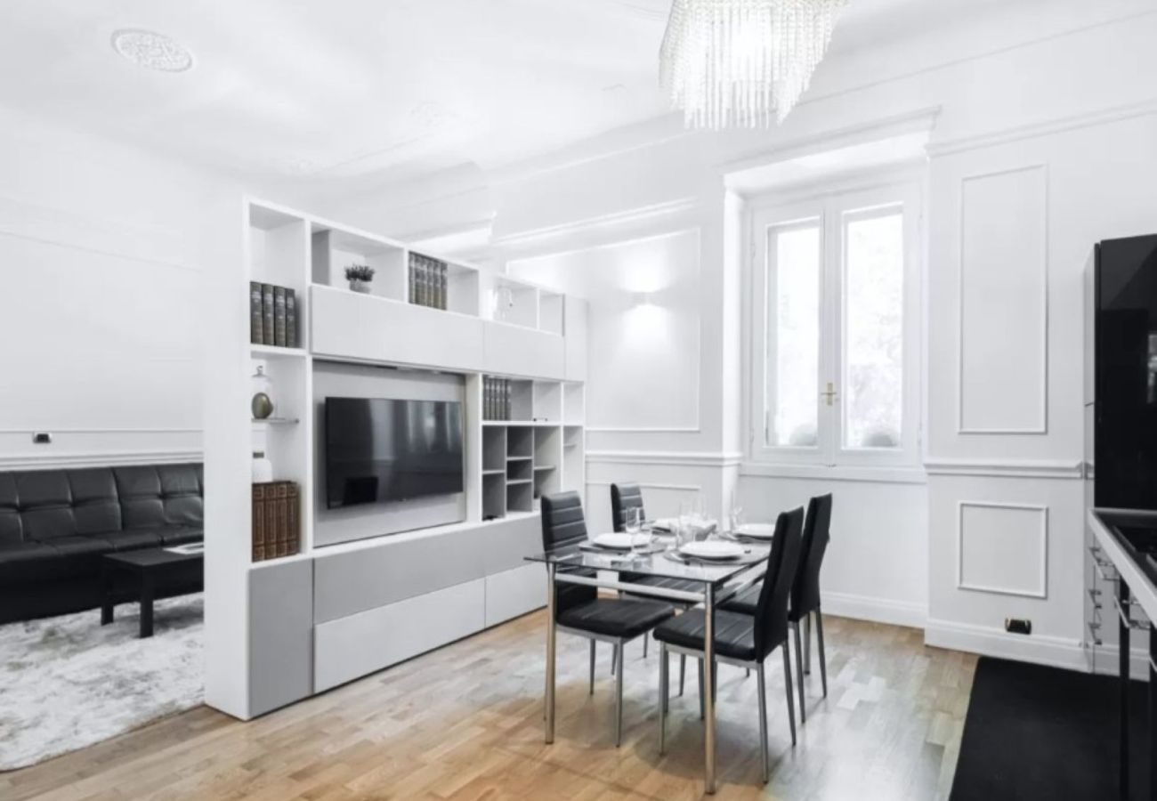 Studio in Milan - Acquileia - Stylish loft  steps from Corso Magenta