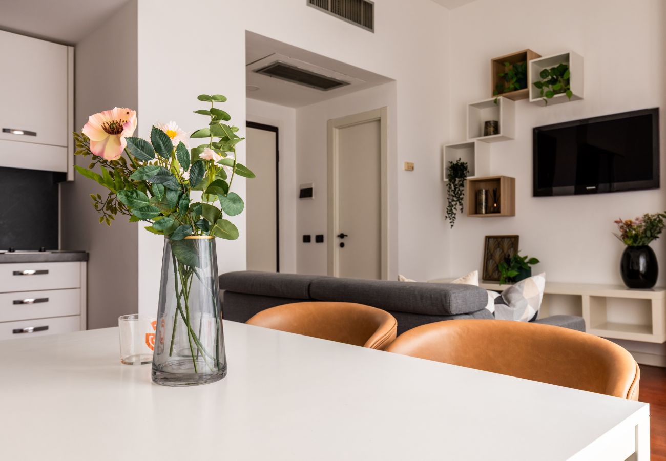 Apartment in Milan - Garibaldi - Modern 1 BR in Brera by Rentopolis