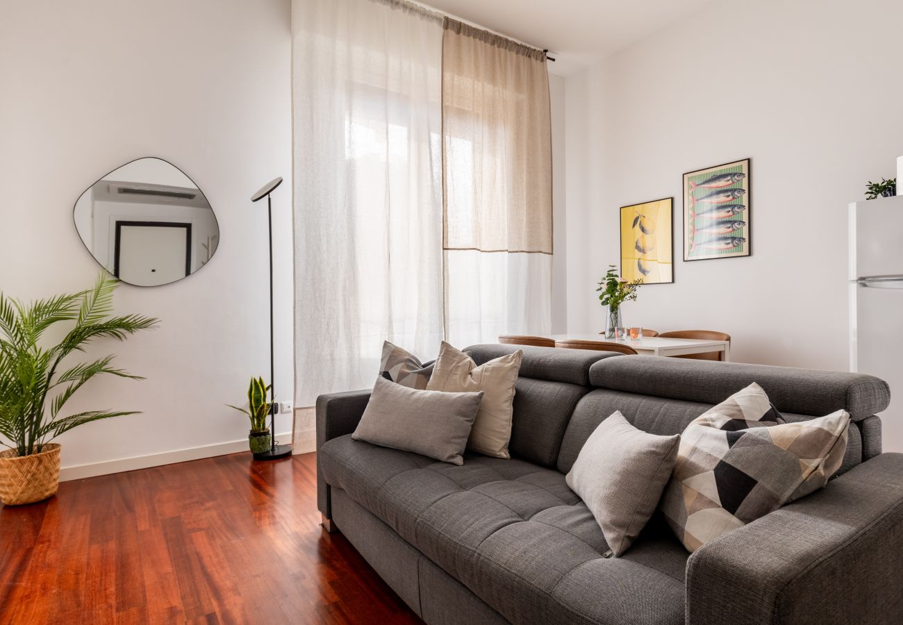 Apartment in Milan - Garibaldi - Modern 1 BR in Brera by Rentopolis