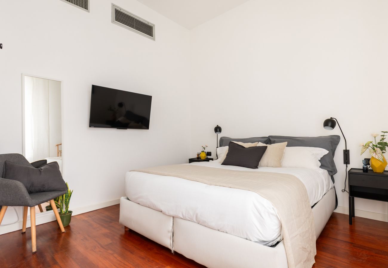 Apartment in Milan - Garibaldi - Modern 1 BR in Brera by Rentopolis